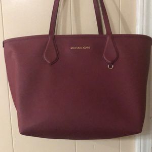 Michael Kors tote burgundy